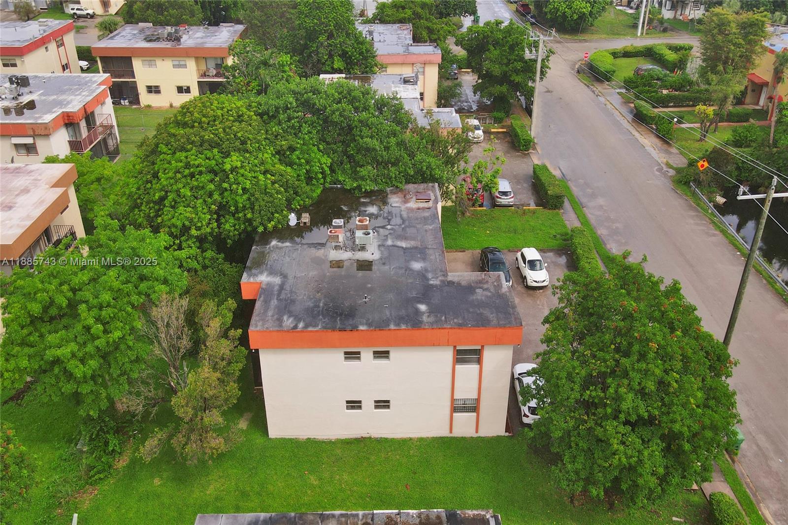   /  905 sq. ft. $ 2025-09-26 0 Photo