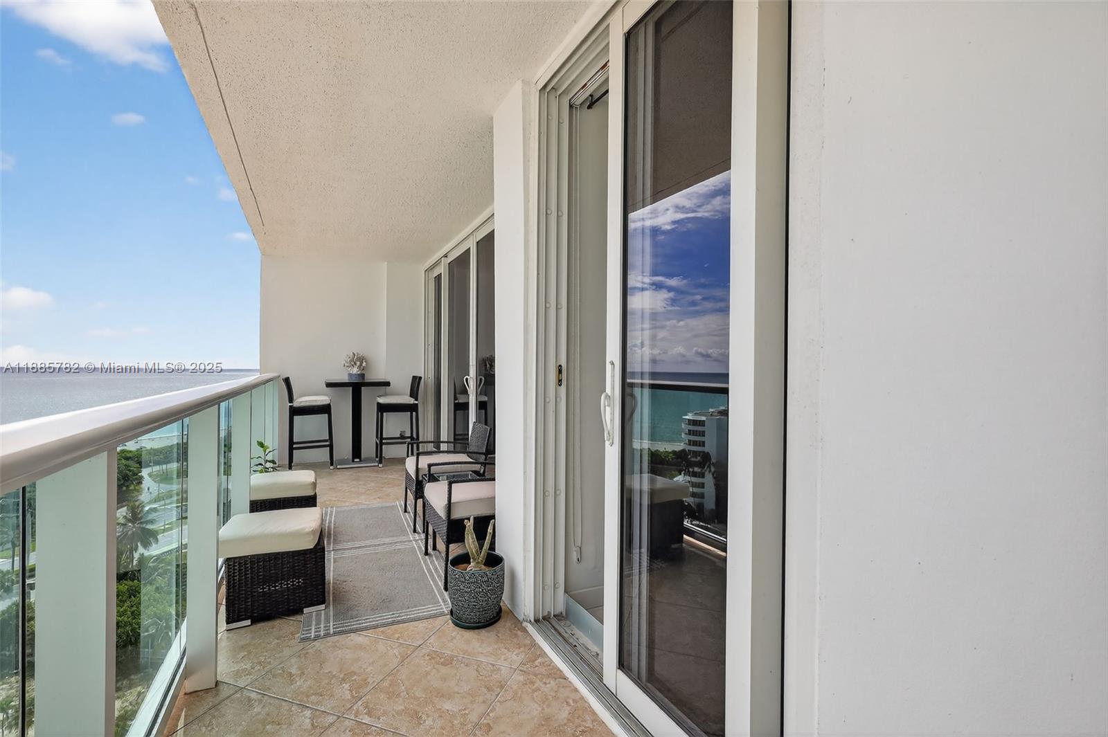 1512 1 / 2 991 sq. ft. $ 2025-09-26 0 foto
