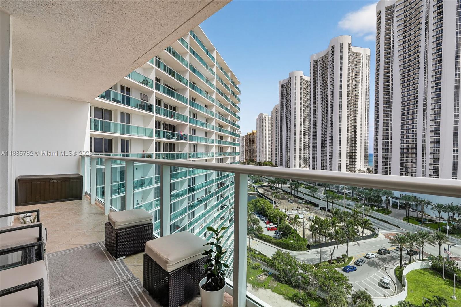 1512 1 / 2 991 sq. ft. $ 2025-09-26 0 foto