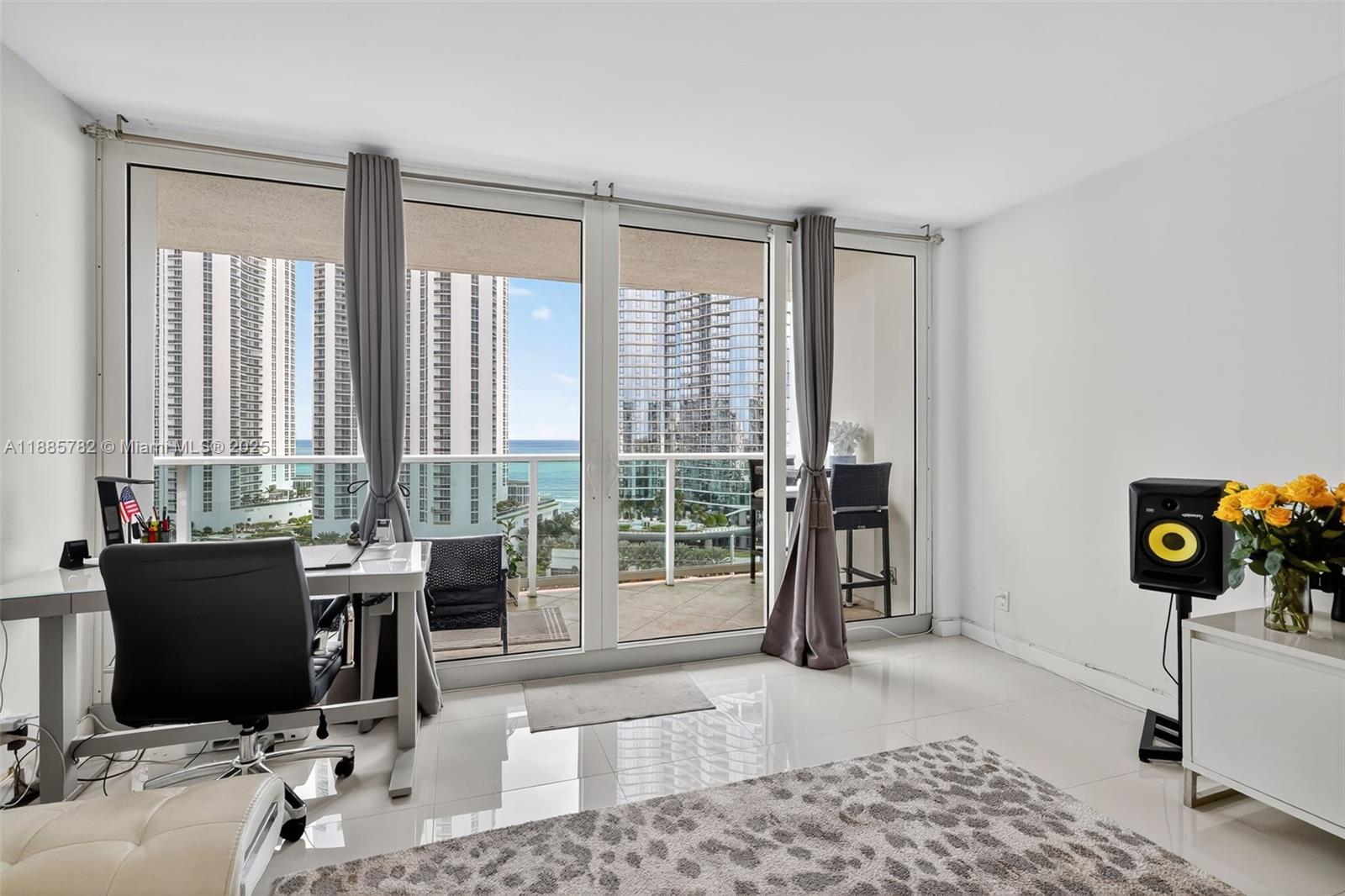 1512 1 / 2 991 sq. ft. $ 2025-09-26 0 foto