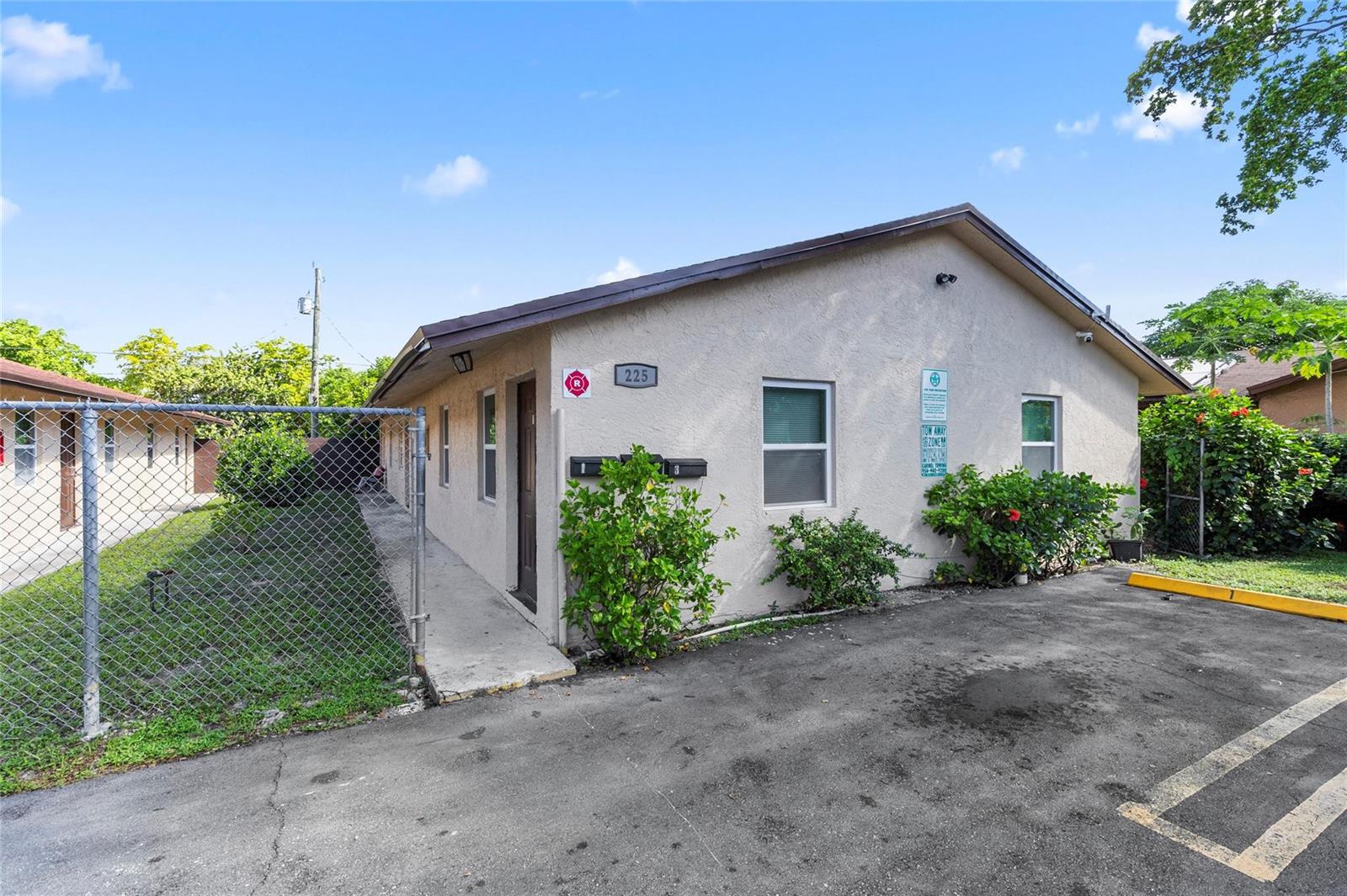 Ver detalles / 0 2072 sq. ft. $ 2026-06-23 0 foto