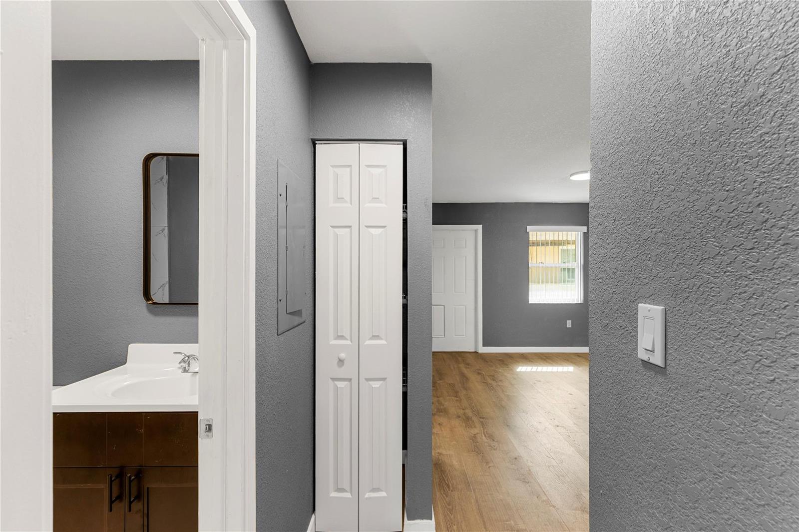 Ver detalles / 0 2072 sq. ft. $ 2026-06-23 0 foto
