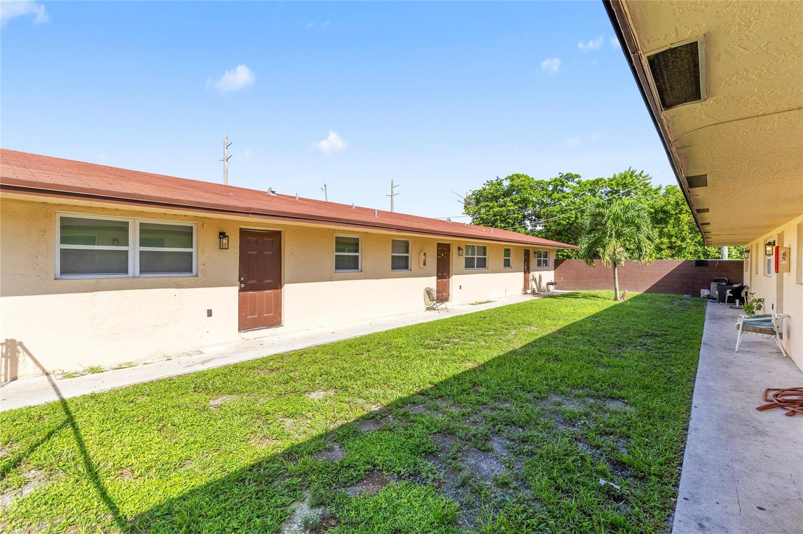   / 0 2072 sq. ft. $ 2026-06-23 0 foto