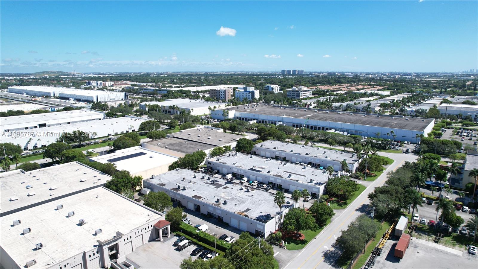 See details 10849 / sq. ft. $ 2025-09-26 0 Photo