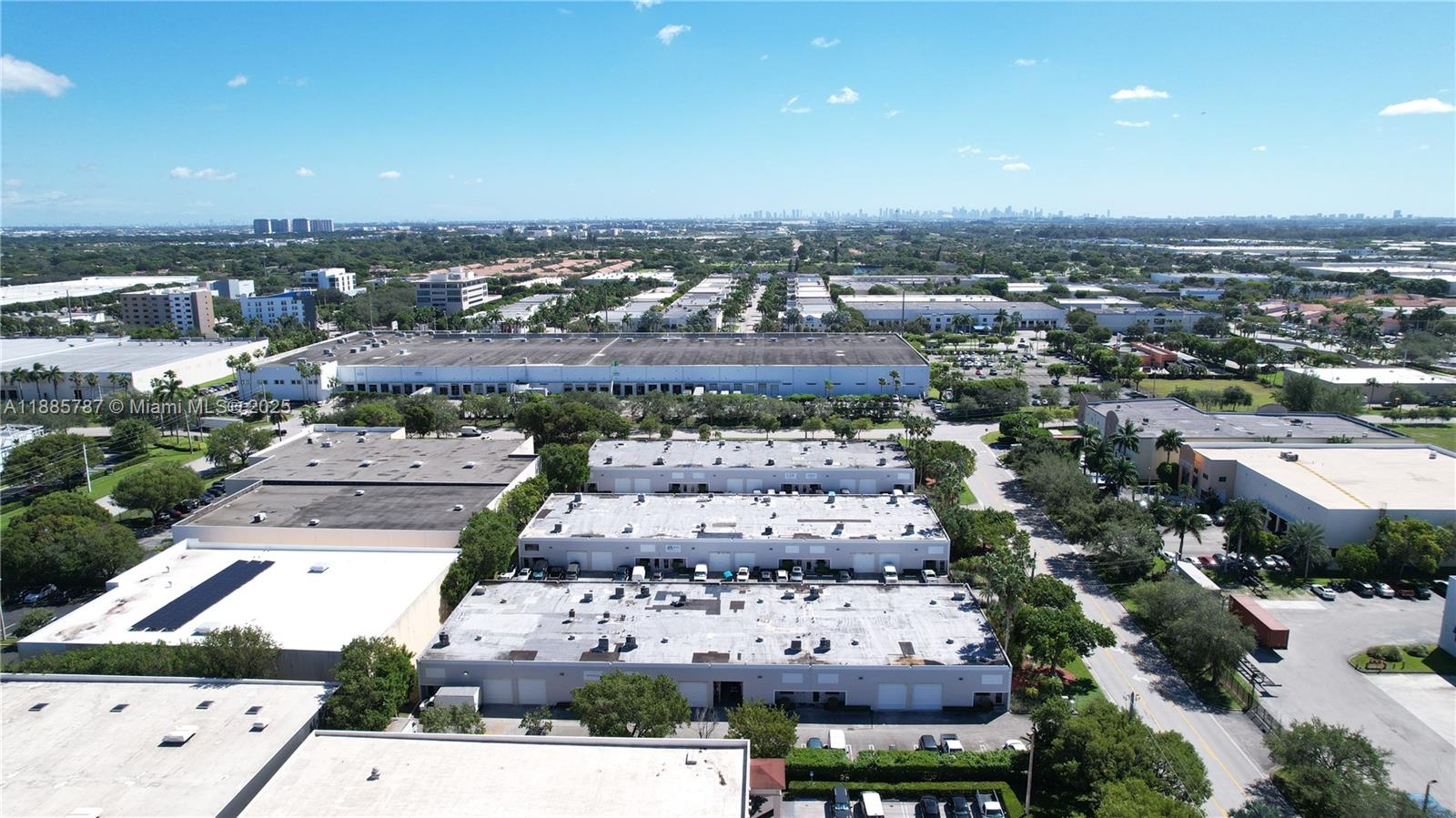 See details 10849 / sq. ft. $ 2025-09-26 0 Photo