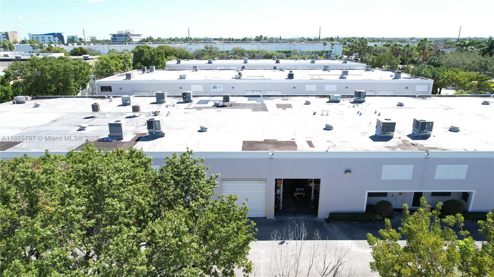 See details 10849 / sq. ft. $ 2025-09-26 0 Photo