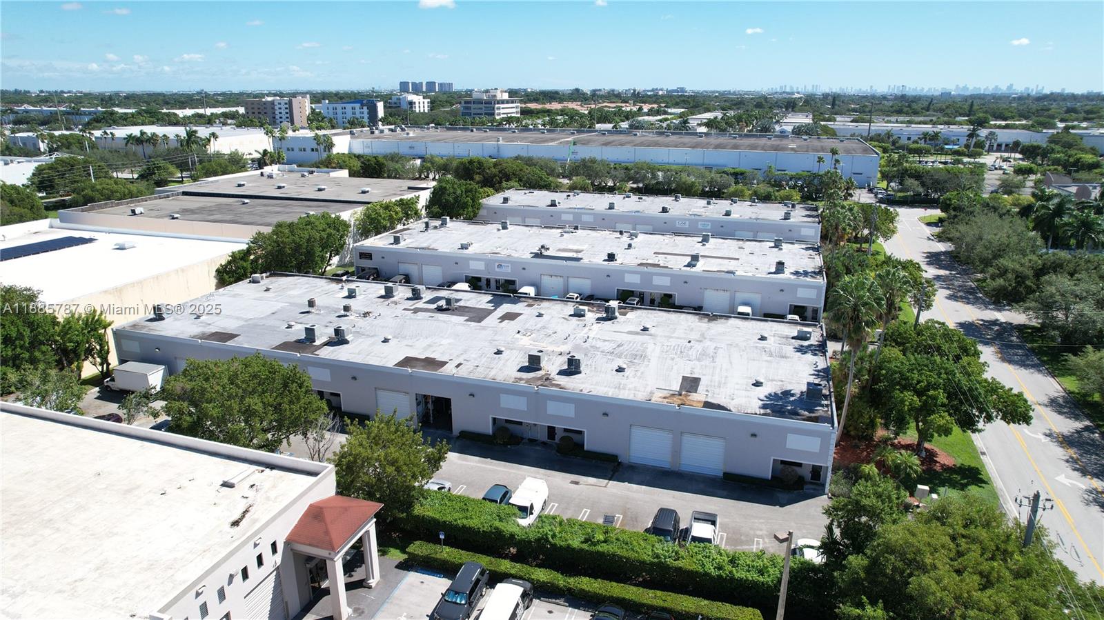 See details 10849 / sq. ft. $ 2025-09-26 0 Photo
