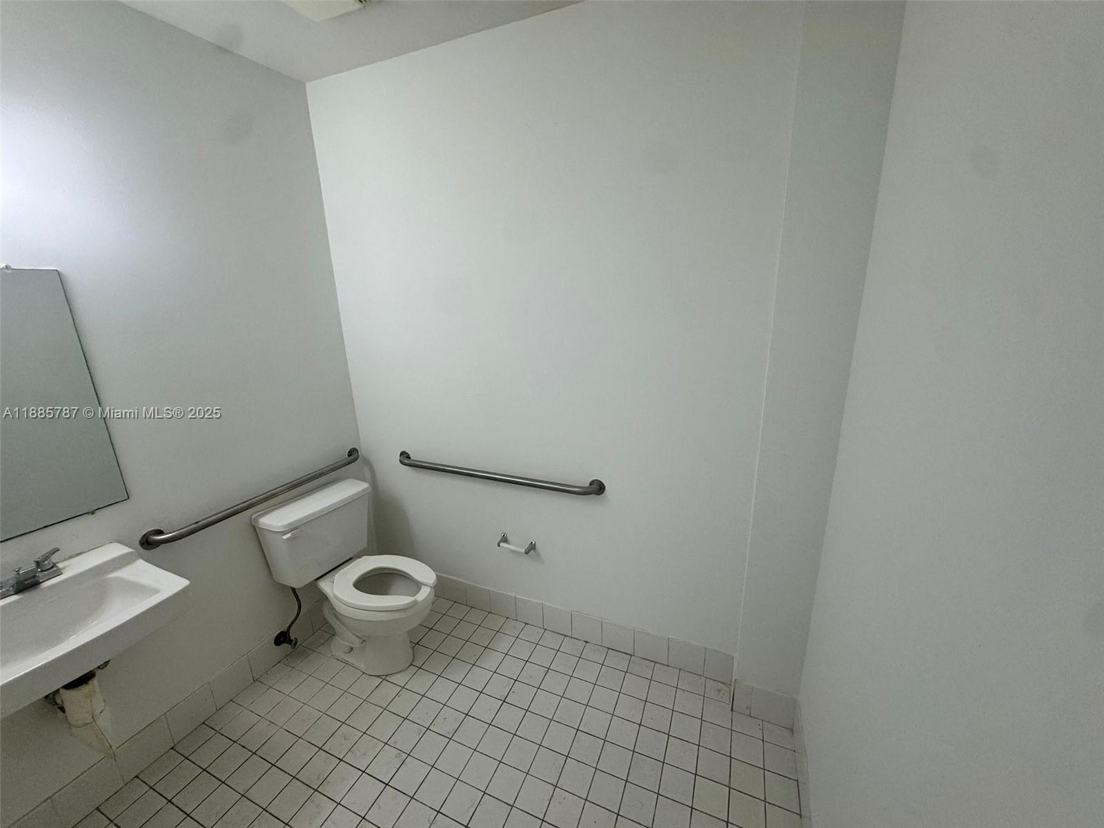 10849  /   sq. ft. $ 2025-09-26 0 foto