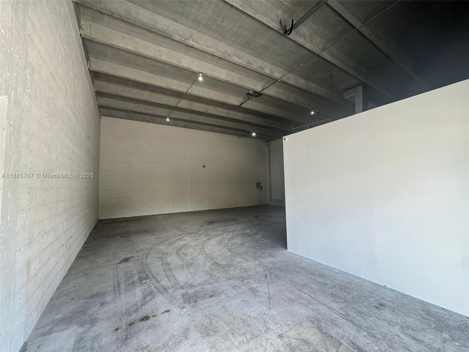 10849  /   sq. ft. $ 2025-09-26 0 foto