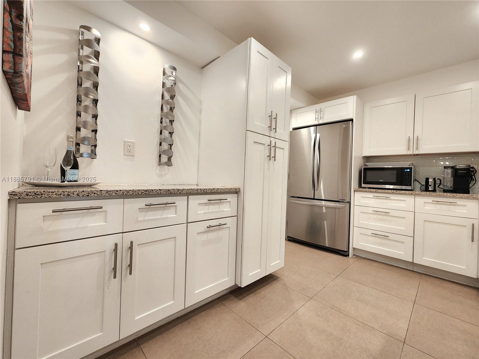 Photo of 2030 Ocean Dr  #1218, Hallandale Beach, Florida, 33009 - 