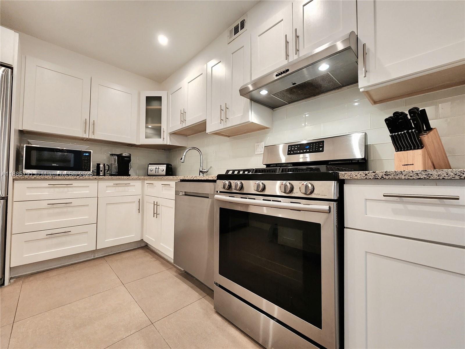 Photo of 2030 Ocean Dr  #1218, Hallandale Beach, Florida, 33009 - 