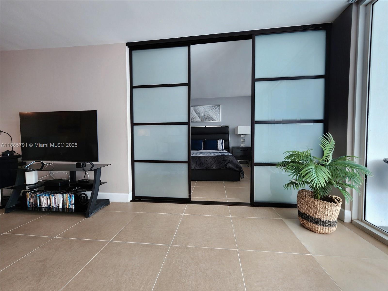 Photo of 2030 Ocean Dr  #1218, Hallandale Beach, Florida, 33009 - Entrance To Second Bedroom