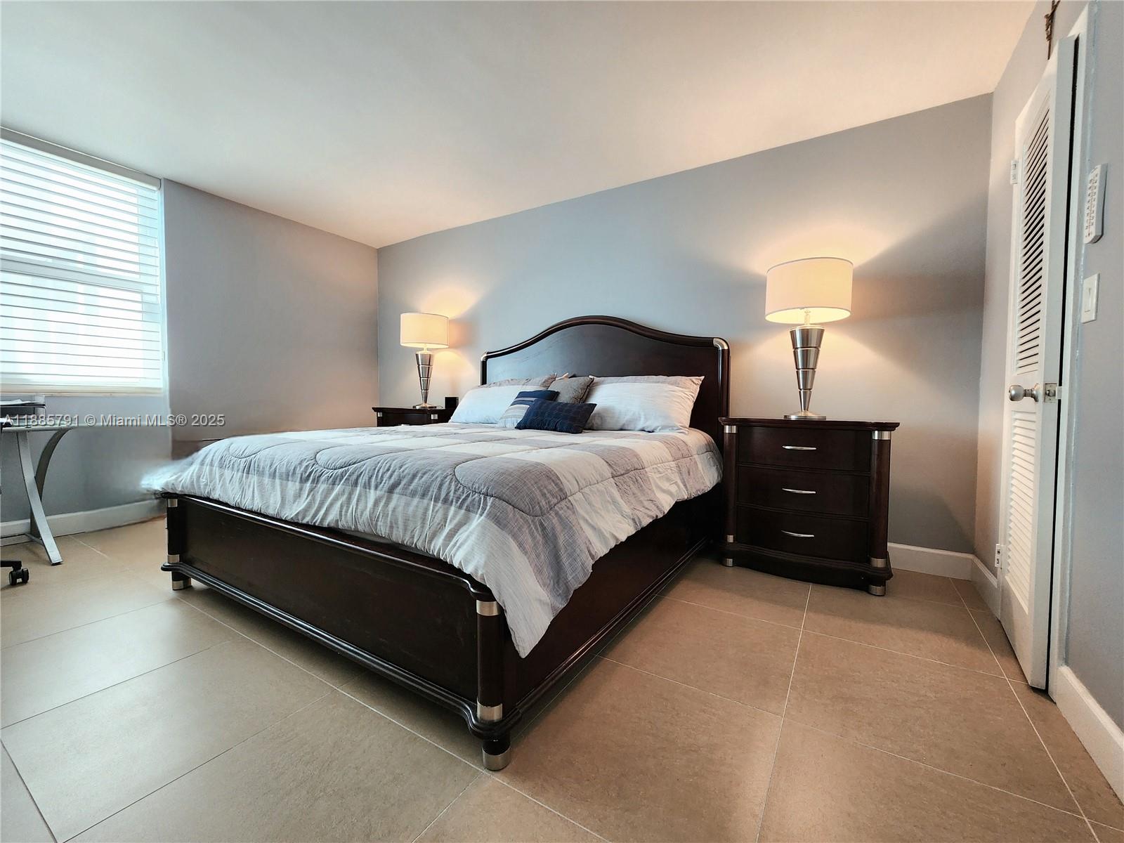Photo of 2030 Ocean Dr  #1218, Hallandale Beach, Florida, 33009 - 