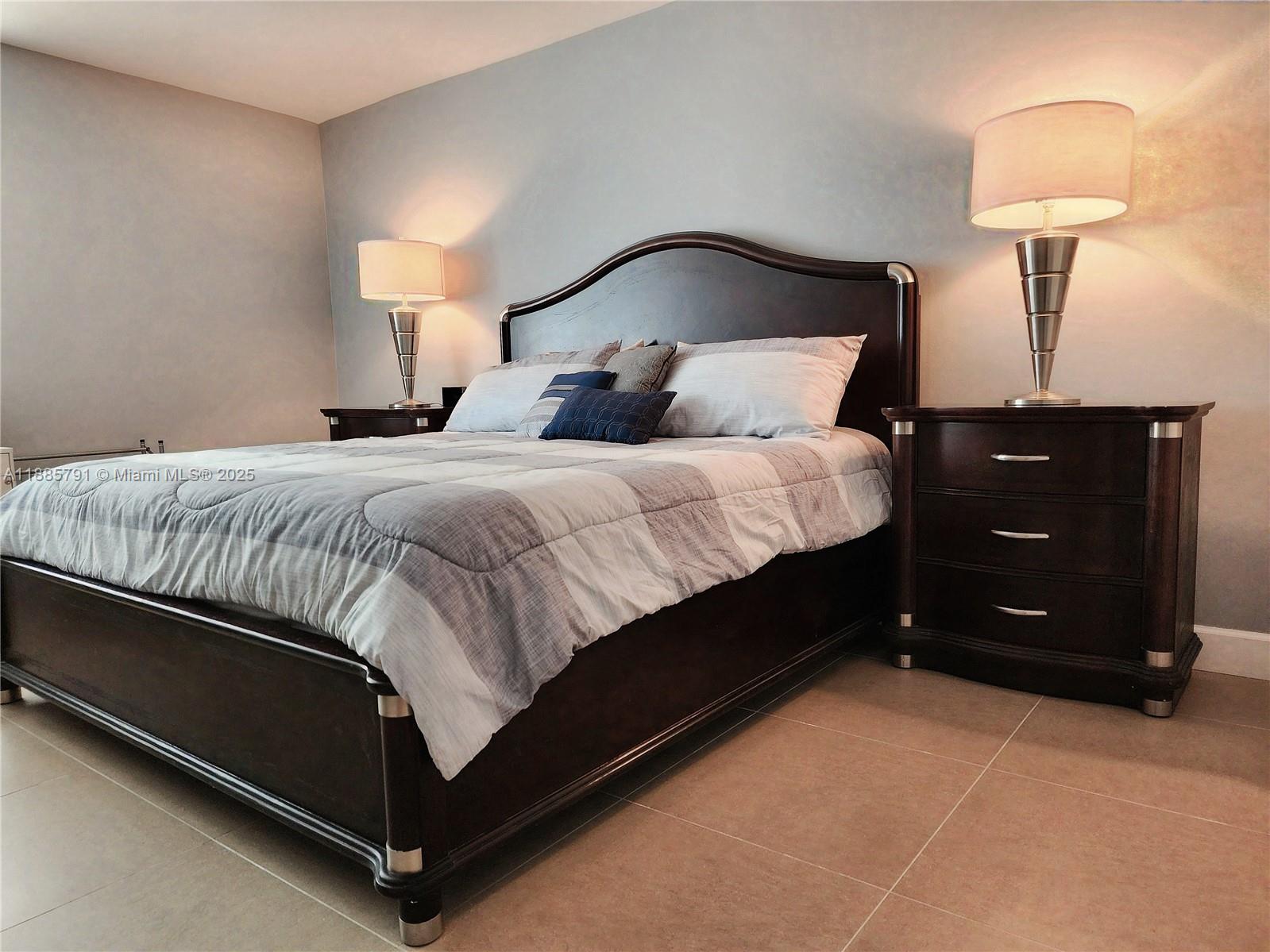Photo of 2030 Ocean Dr  #1218, Hallandale Beach, Florida, 33009 - 