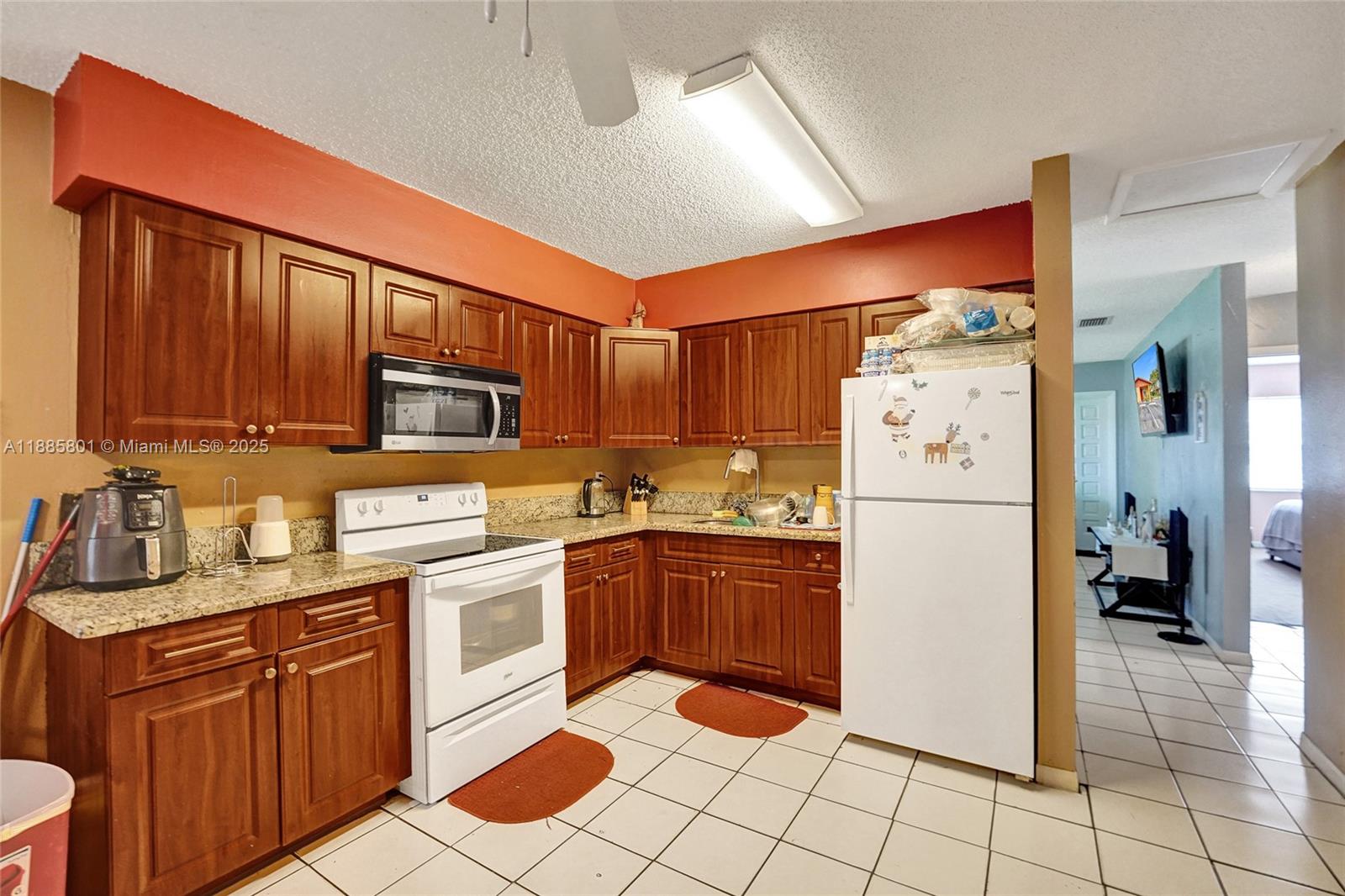   /  2894 sq. ft. $ 2025-09-27 0 Photo