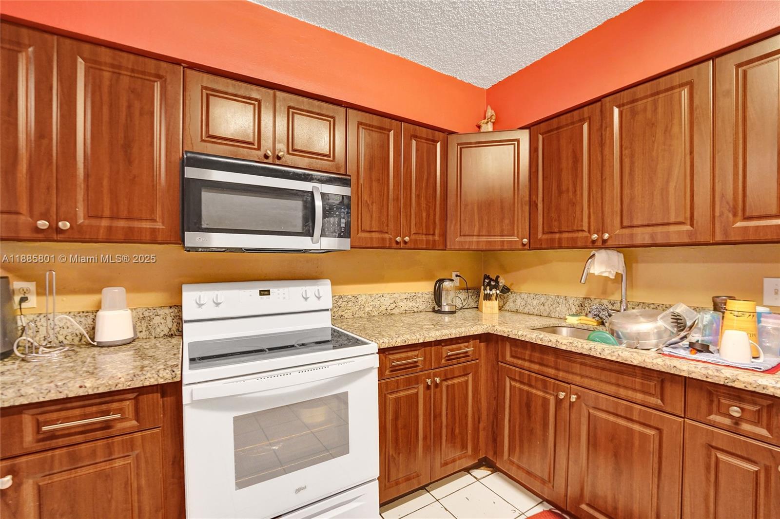  /  2894 sq. ft. $ 2025-09-27 0 Photo