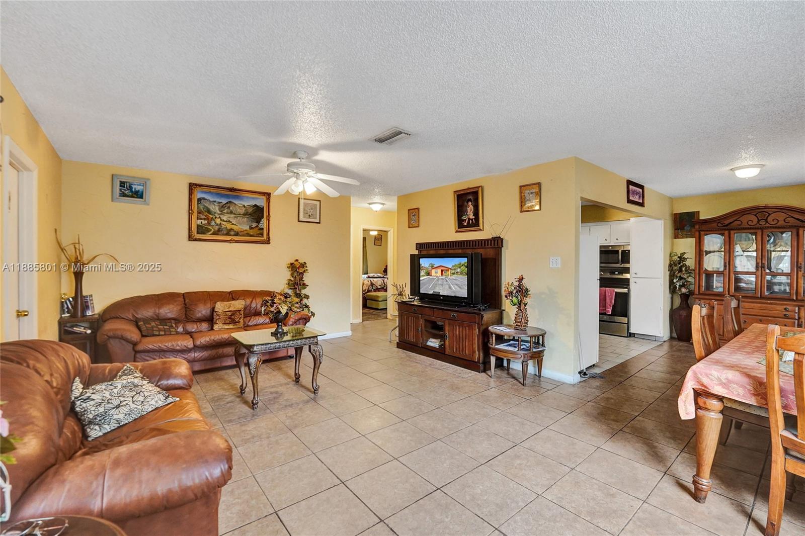   /  2894 sq. ft. $ 2025-09-27 0 Photo