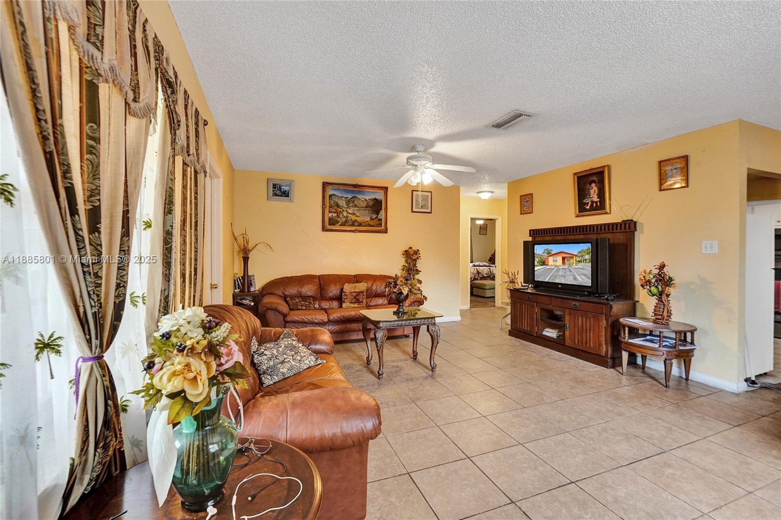   /  2894 sq. ft. $ 2025-09-27 0 Photo