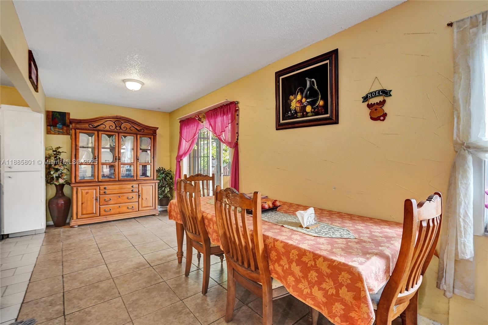   /  2894 sq. ft. $ 2025-09-27 0 Photo