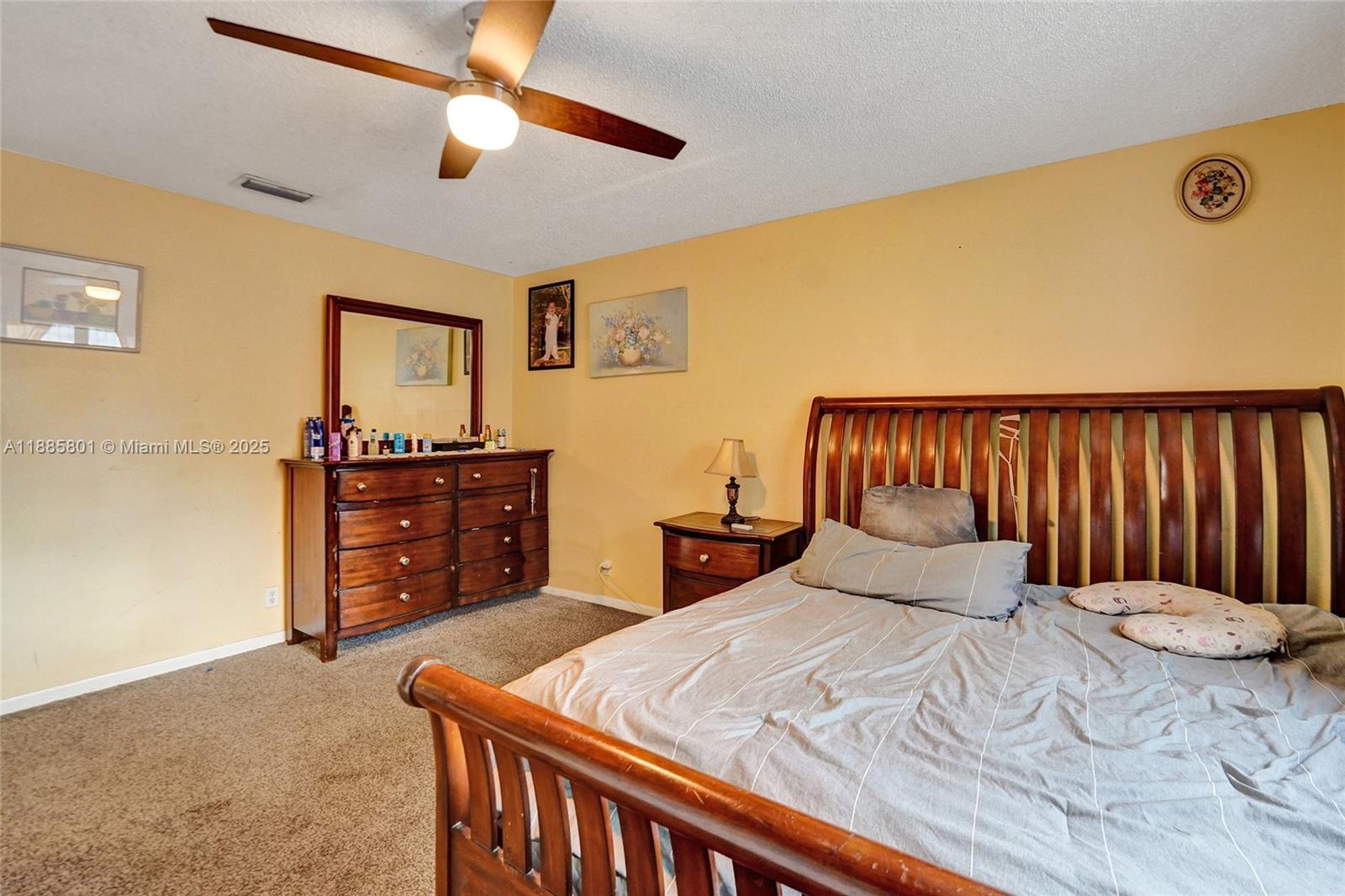   /  2894 sq. ft. $ 2025-09-27 0 Photo