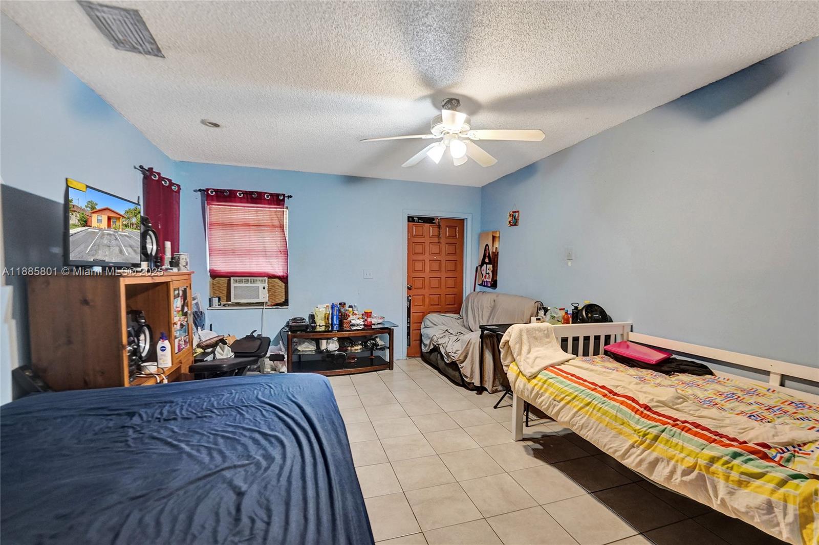   /  2894 sq. ft. $ 2025-09-27 0 Photo