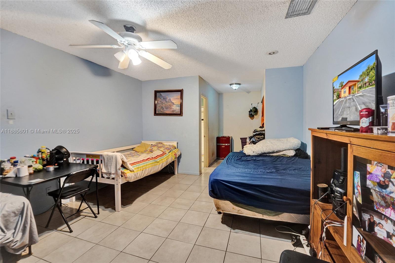   /  2894 sq. ft. $ 2025-09-27 0 Photo
