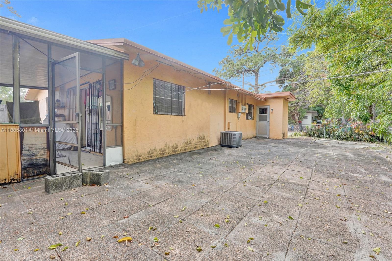   /  2894 sq. ft. $ 2025-09-27 0 Photo