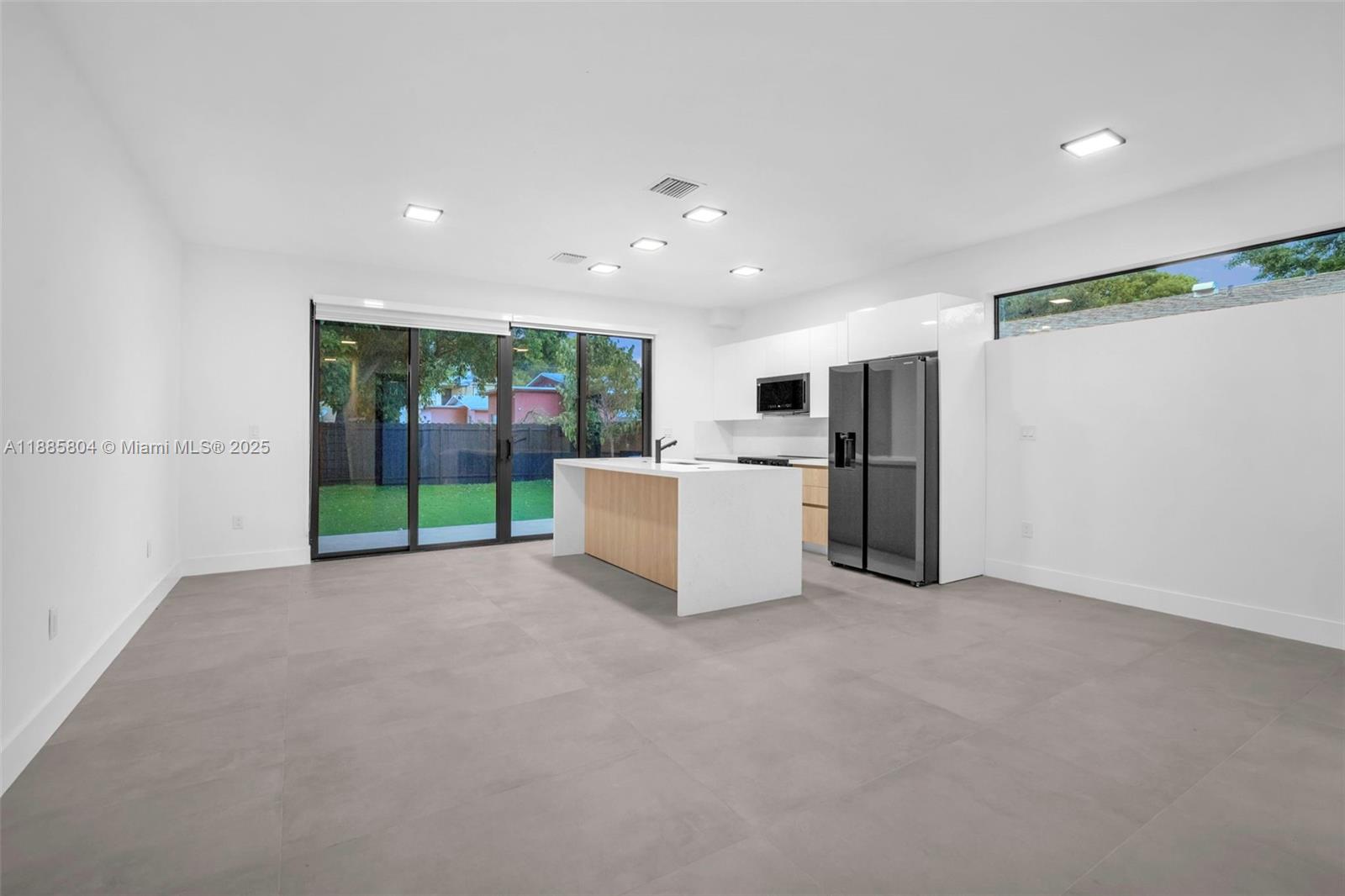   /  0 sq. ft. $ 2025-09-27 0 Photo