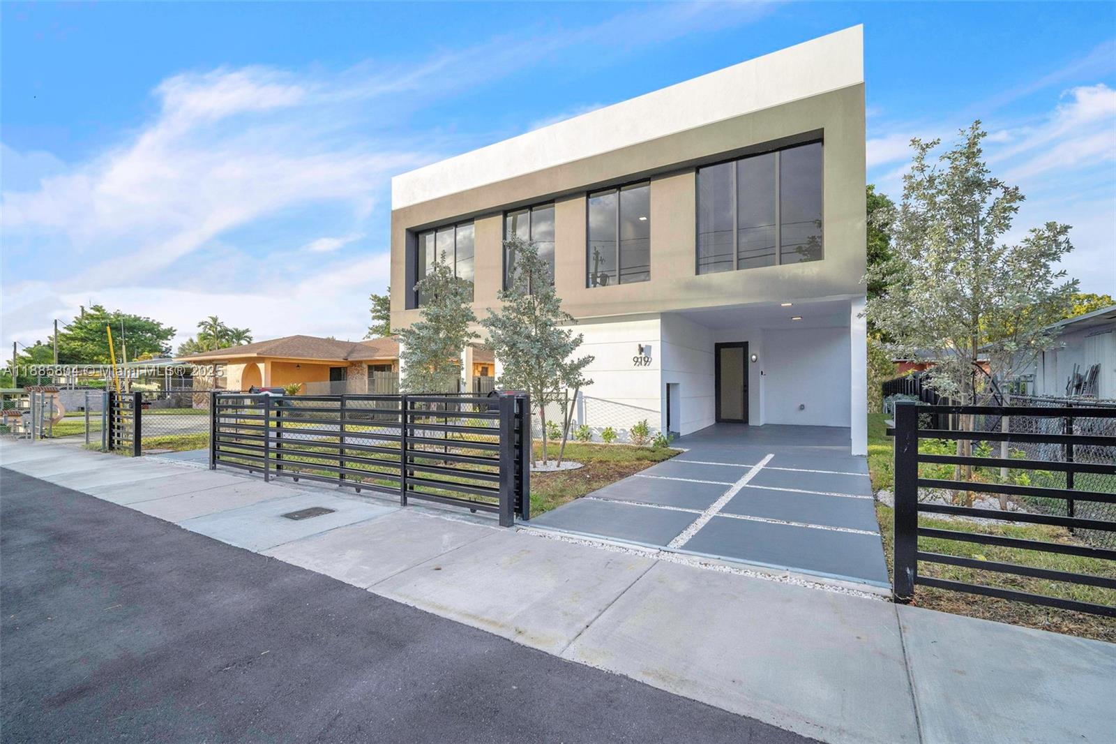   /  0 sq. ft. $ 2025-09-27 0 Photo