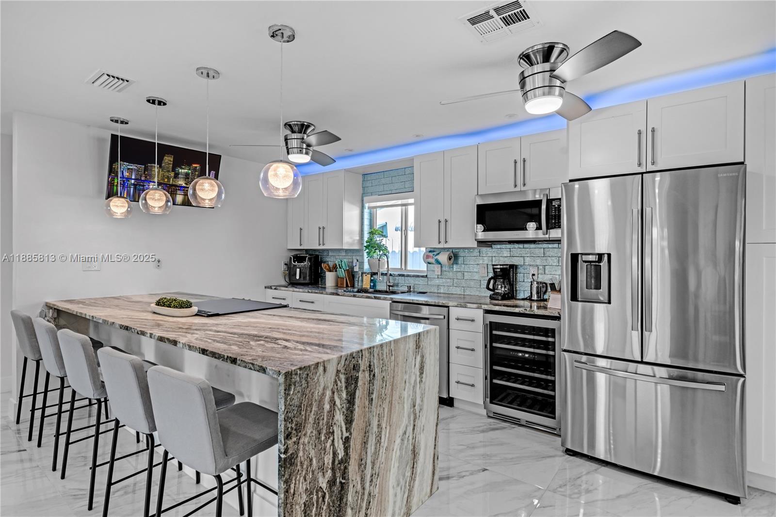 1730 3 / 2 1200 sq. ft. $ 2025-09-27 0 Photo