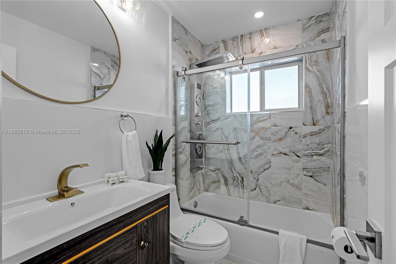 1730 3 / 2 1200 sq. ft. $ 2025-09-27 0 Photo