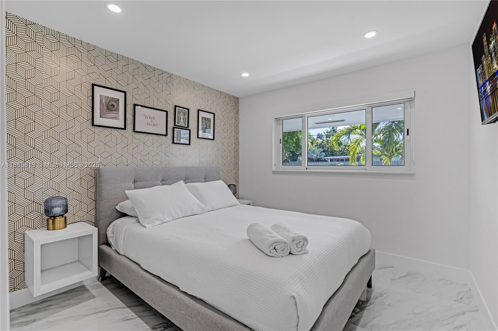 1730 3 / 2 1200 sq. ft. $ 2025-09-27 0 Photo