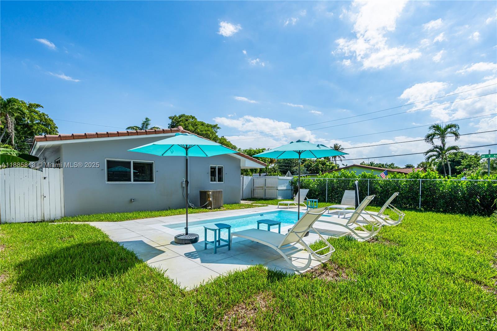 1730 3 / 2 1200 sq. ft. $ 2025-09-27 0 Photo