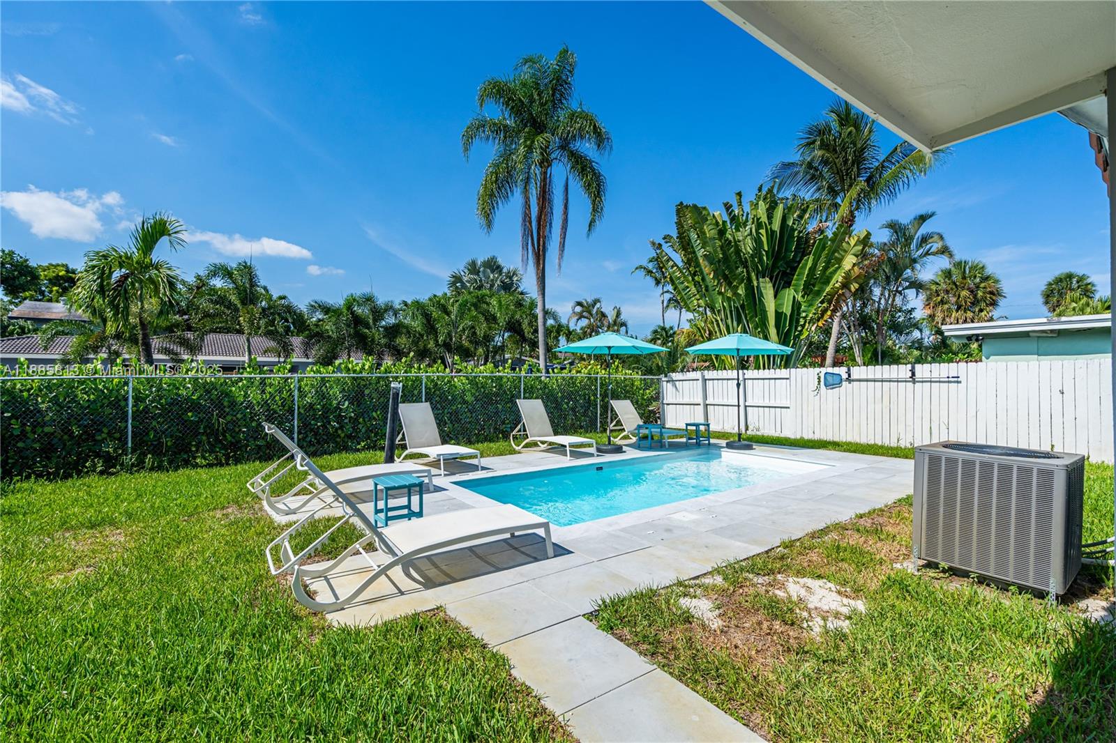 1730 3 / 2 1200 sq. ft. $ 2025-09-27 0 Photo