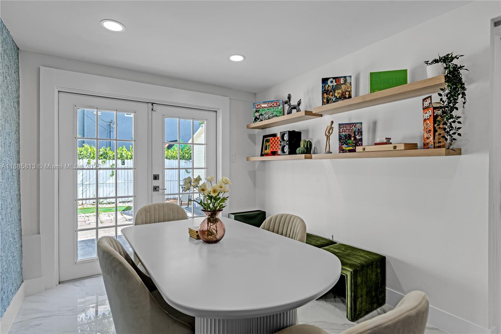 1730 3 / 2 1200 sq. ft. $ 2025-09-27 0 Photo