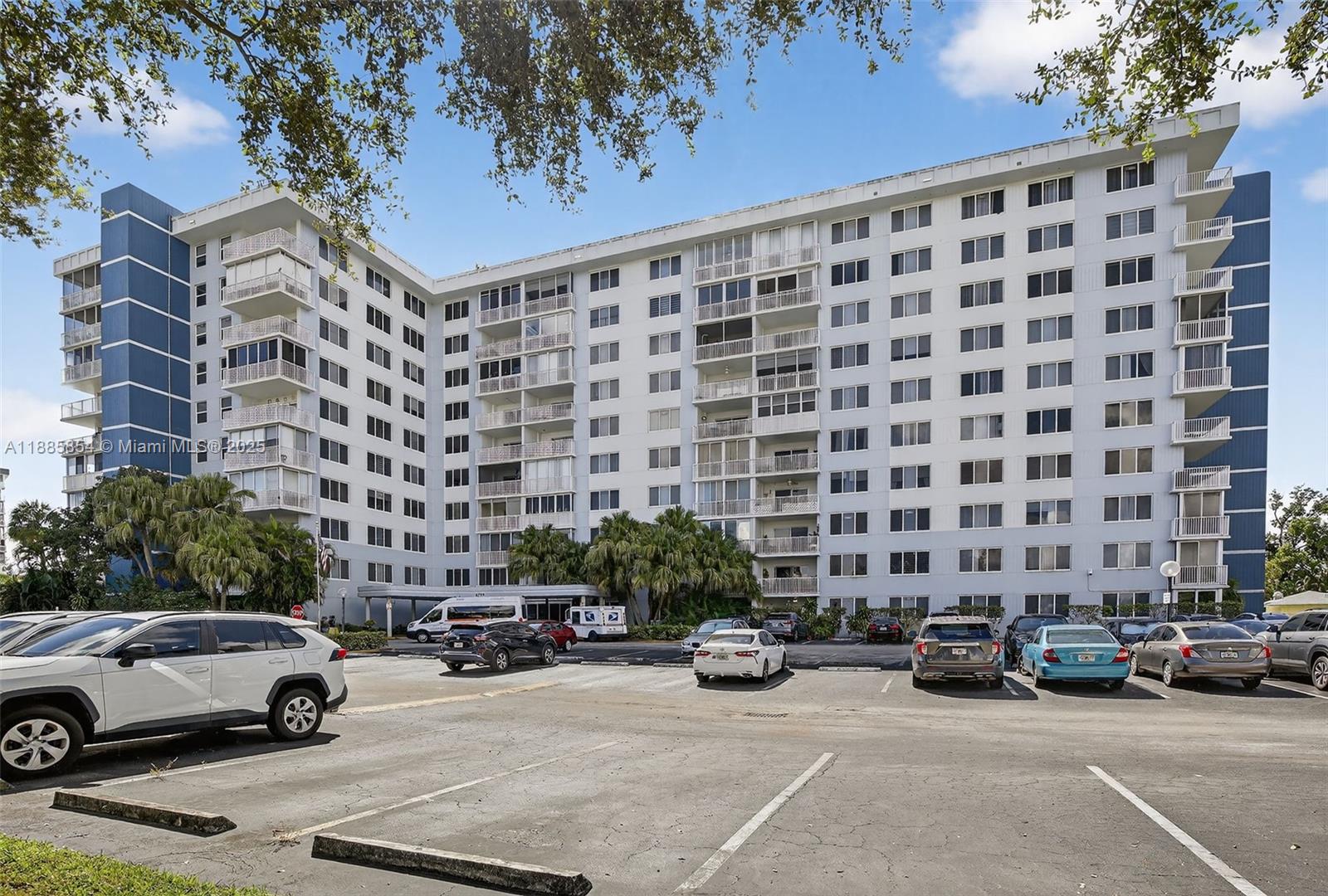308 1 / 2 844 sq. ft. $ 2025-09-27 0 Photo