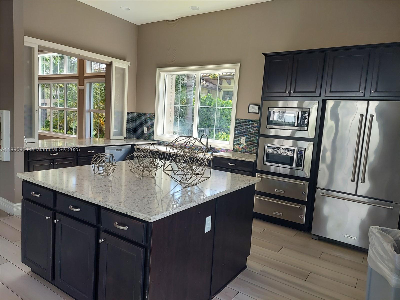 308 1 / 2 844 sq. ft. $ 2025-09-27 0 Photo