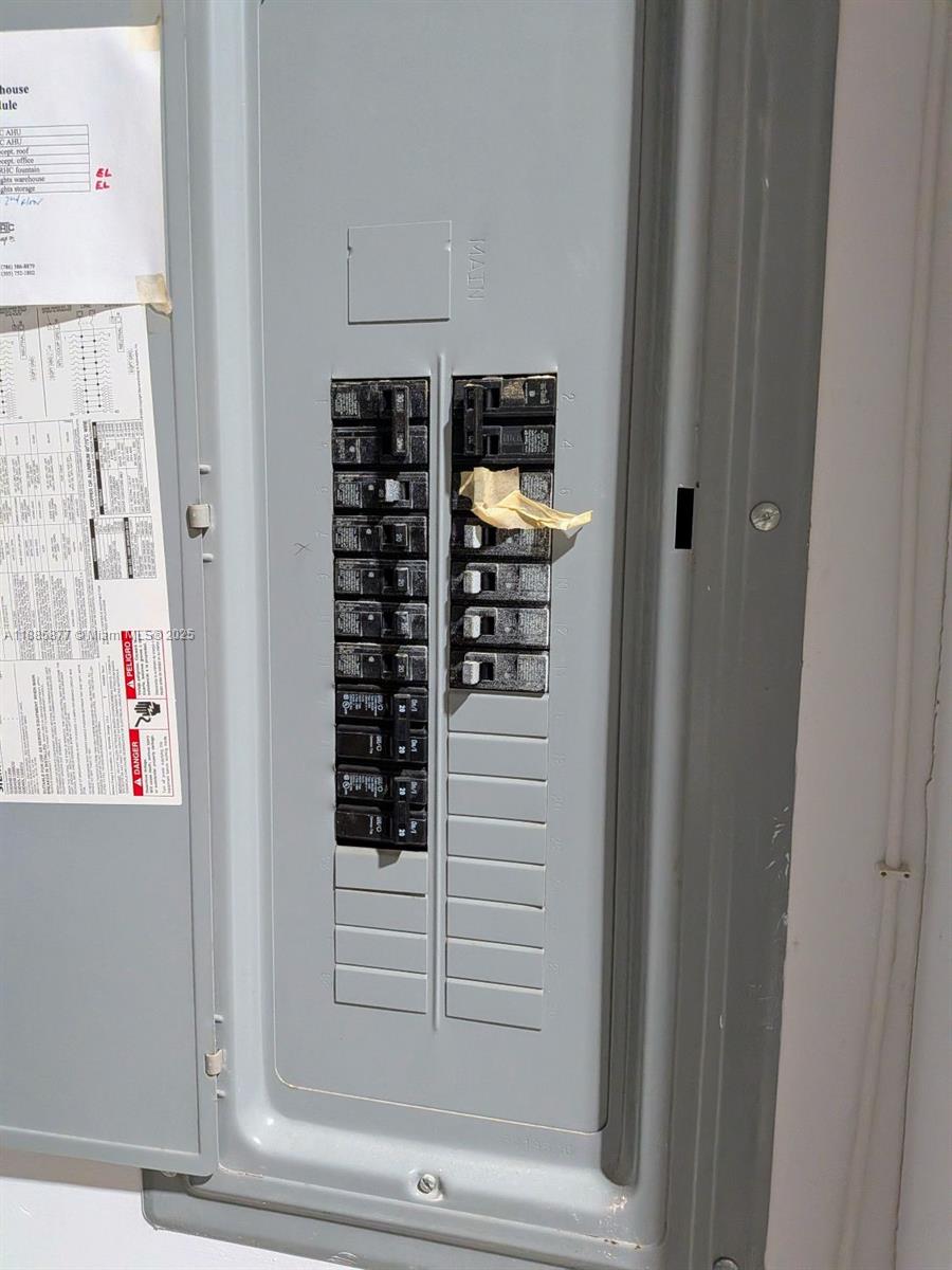 20  /   sq. ft. $ 2025-09-27 0 foto