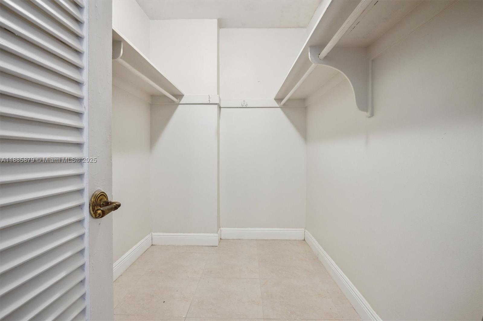 Photo of 3505 Ocean Dr  #420, Hollywood, Florida, 33019 - 