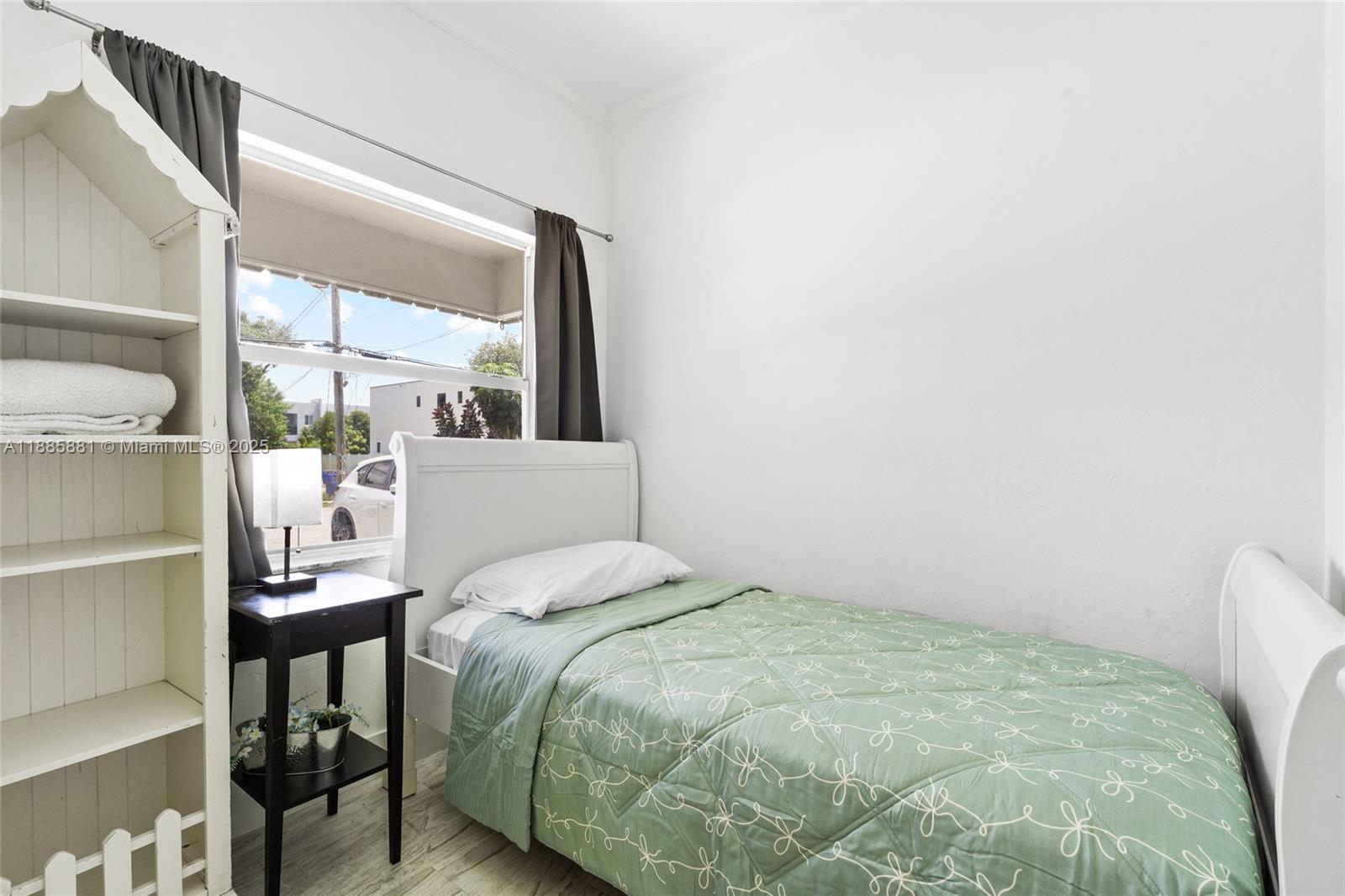   /  2174 sq. ft. $ 2025-09-27 0 Photo