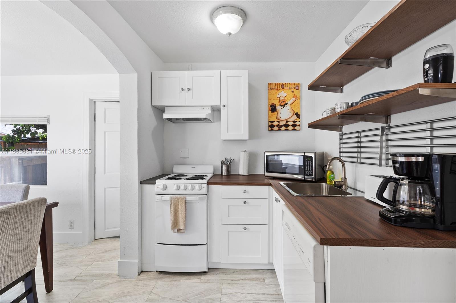   /  2174 sq. ft. $ 2025-09-27 0 Photo