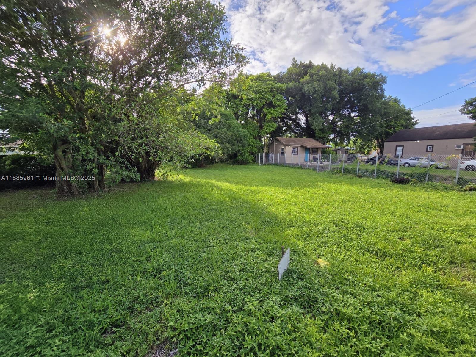   /   sq. ft. $ 2025-09-27 0 Photo