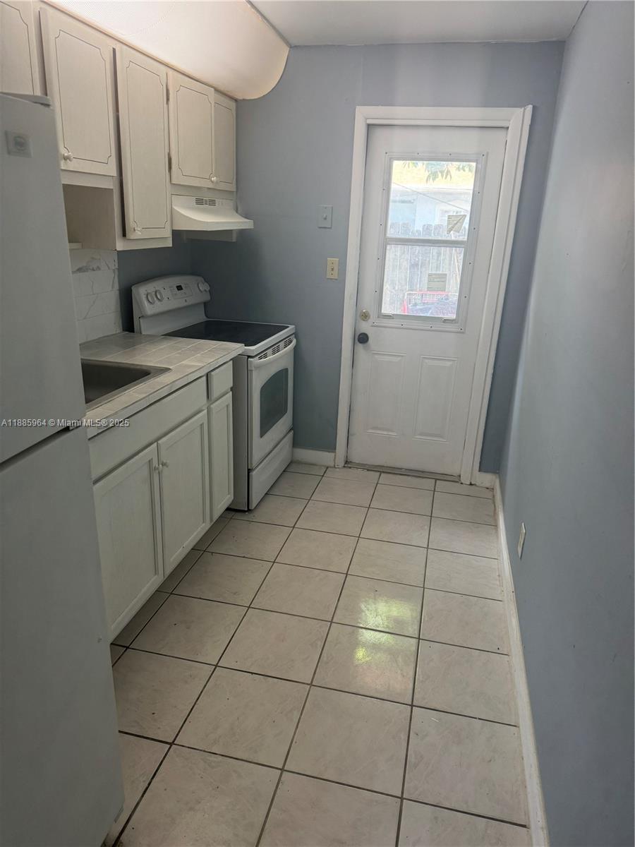   /  2215 sq. ft. $ 2025-09-27 0 Photo