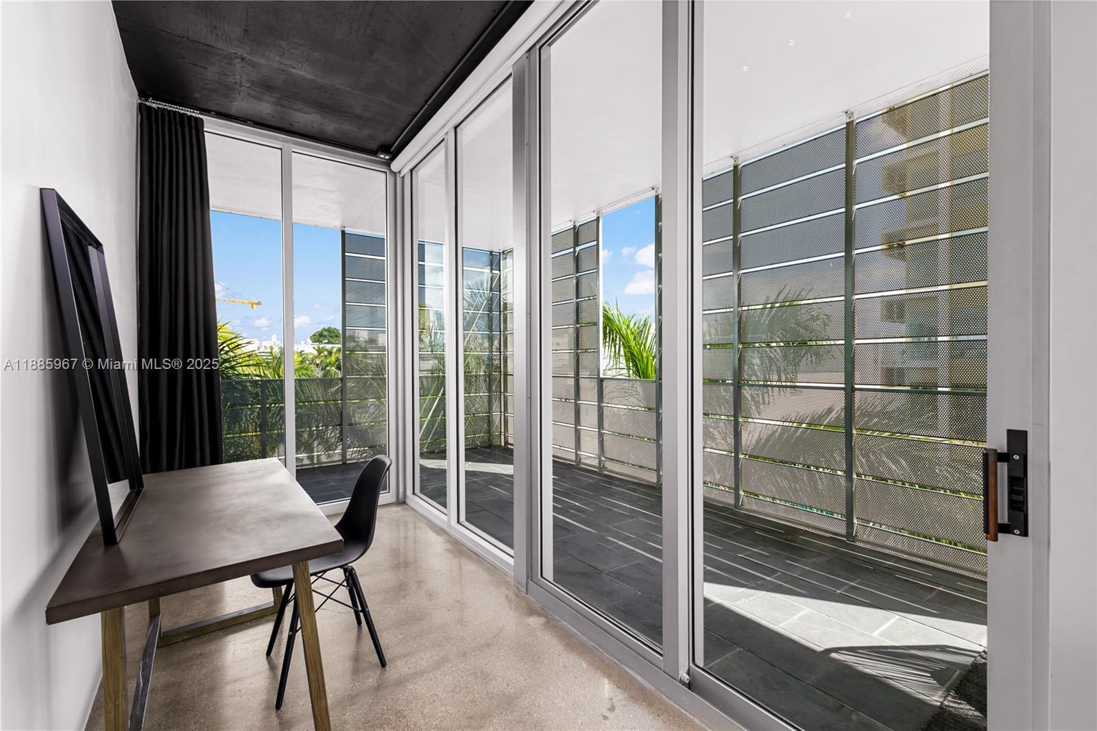 501 2 / 2 1014 sq. ft. $ 2025-09-27 0 Photo