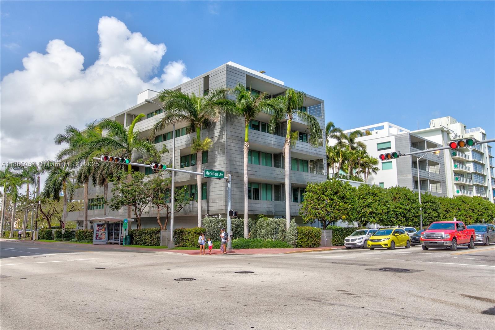 501 2 / 2 1014 sq. ft. $ 2025-09-27 0 Photo