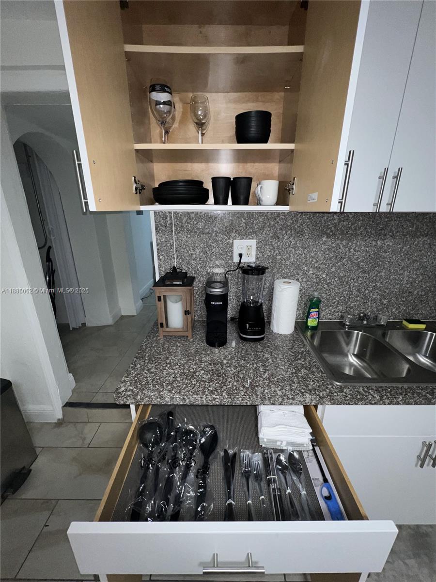   /  3264 sq. ft. $ 2025-09-28 0 foto
