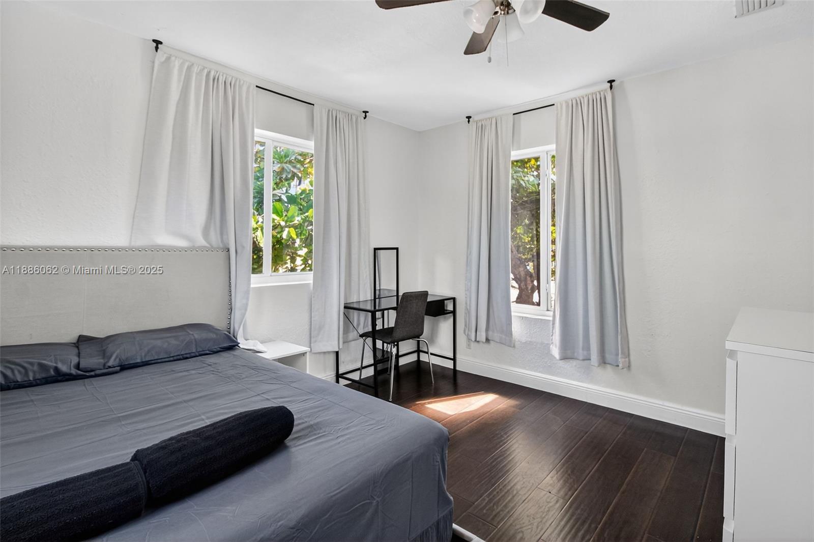 See details / 3264 sq. ft. $ 2025-09-28 0 Photo
