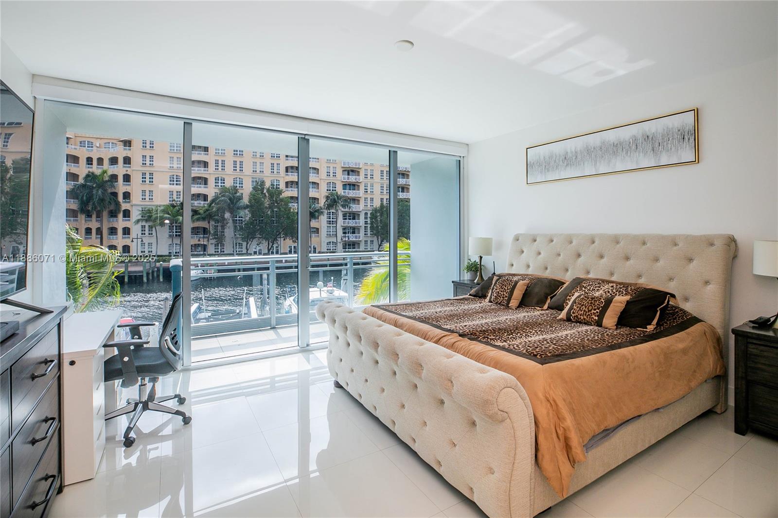 Photo of 2950 188th St  #124, Aventura, Florida, 33180 - 
