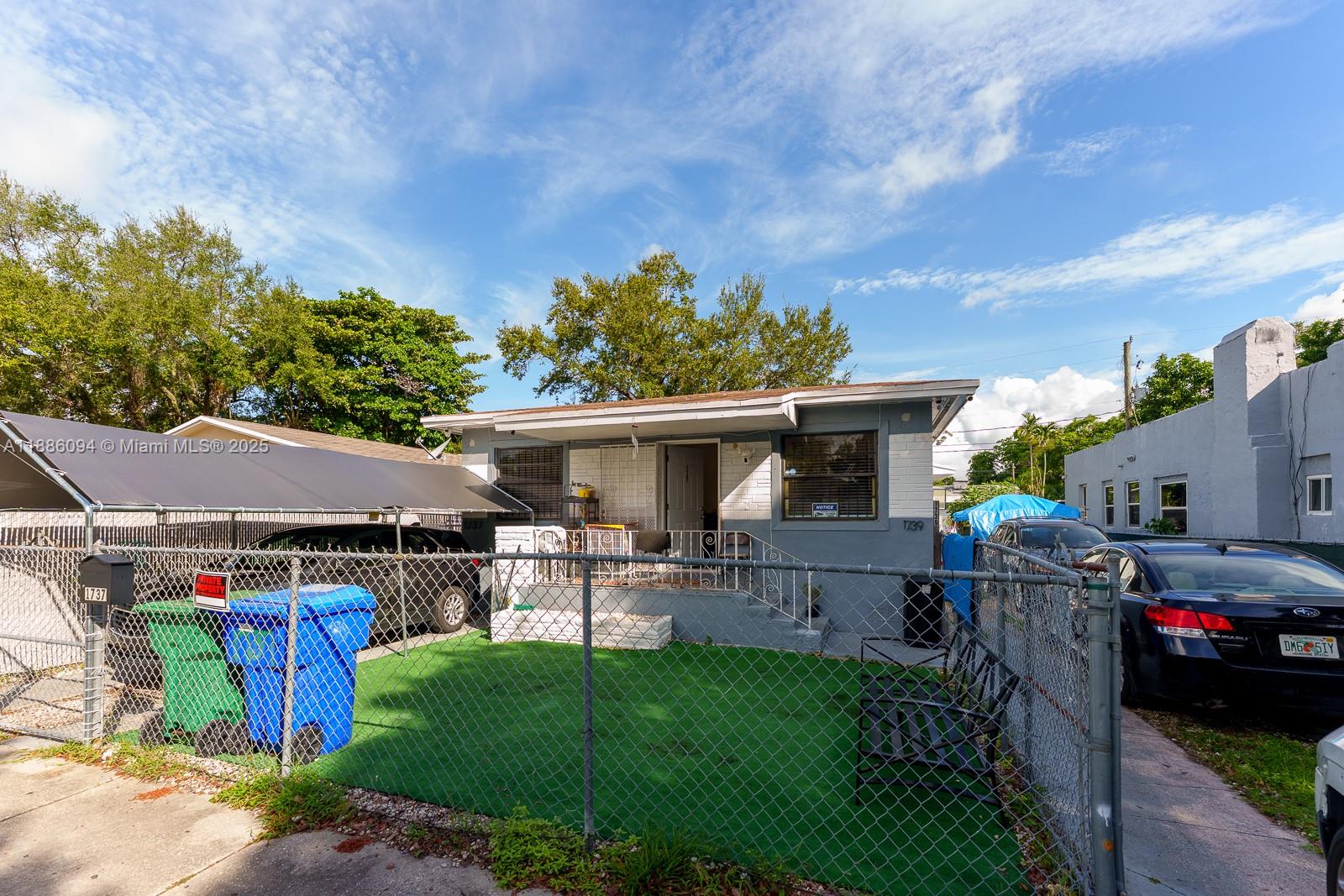 See details / 1375 sq. ft. $ 2025-09-28 0 Photo