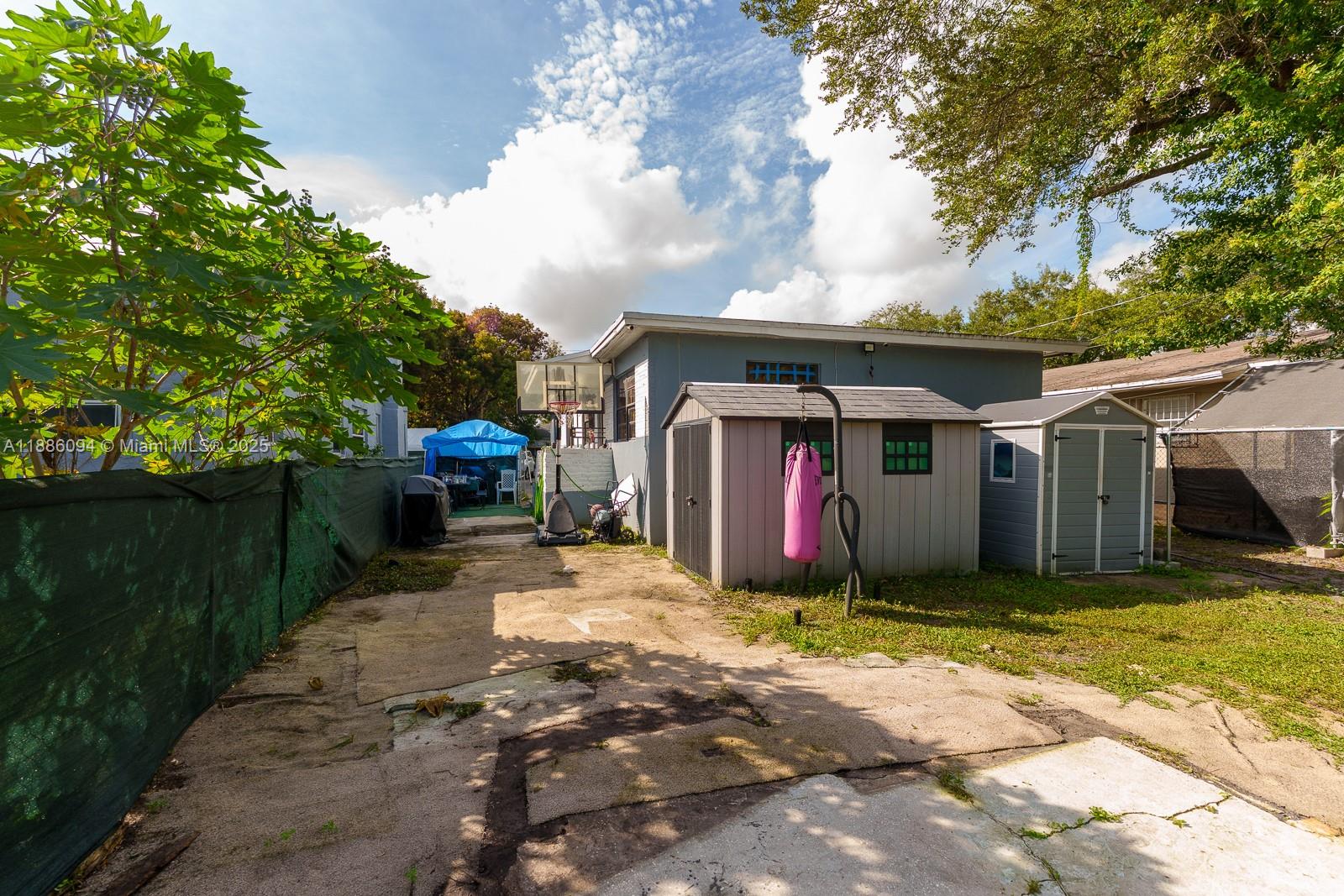 See details / 1375 sq. ft. $ 2025-09-28 0 Photo